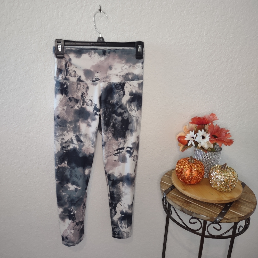 Balance Collection Grey and Purple High Waisted Capri Leggings Size Small, NWOT